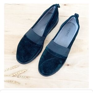 Vionic Kristi Comfort Lug Sole Black Leather Suede Pull on Loafer Flat